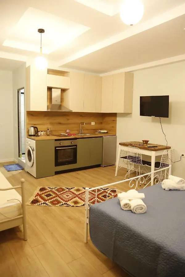 Πανσιόν Illyrian Studio Apartment 1 Τίρανα