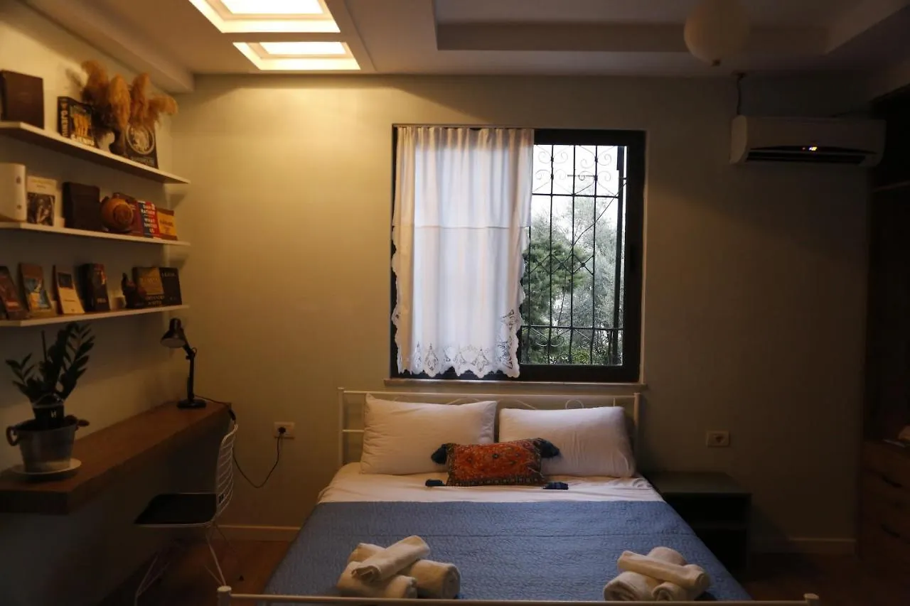Πανσιόν Illyrian Studio Apartment 1 Τίρανα